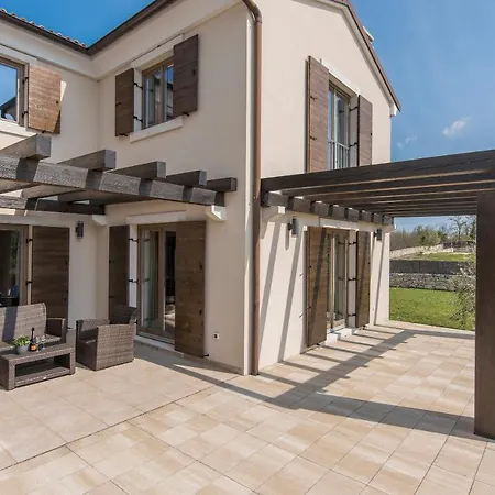 Villa Santi *